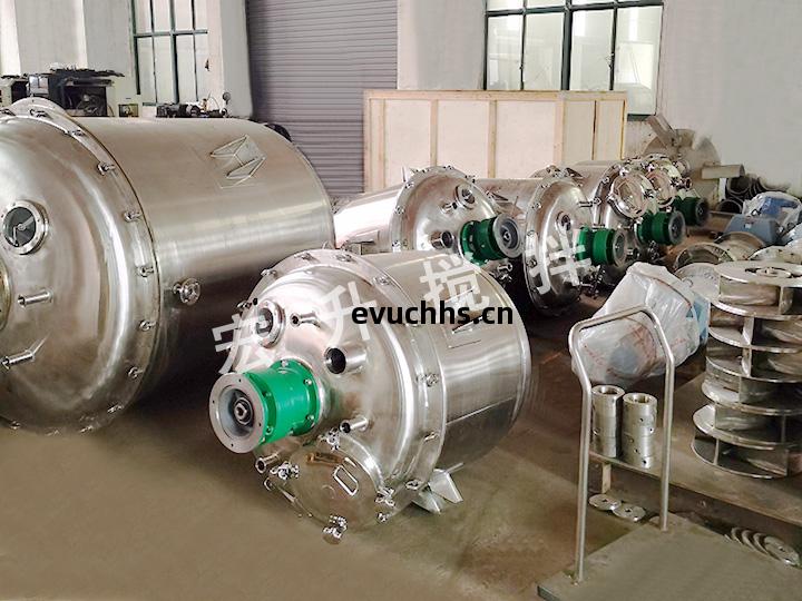 食(shi)品行(xing)業(ye)反(fan)應(ying)釜(fu)攪拌機(ji)